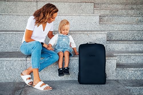 MoMi GRACE leichter Kinderwagen ab 6 Monaten kompakt Buggy mit einem Rucksack zum Tragen passt als Handgepäck faltbarer Reisebuggy 5-Punkt-Gurt