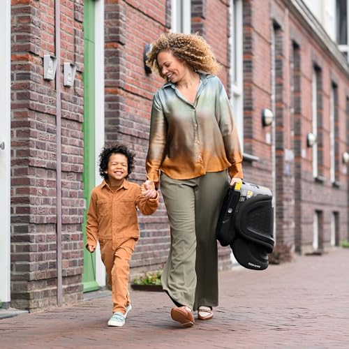 Maxi-Cosi Tanza i-Size, Klappbarer Kindersitz, 3,5-12 Jahren, 100–150 cm, 10 Kopfstützenpositionen, Tragbarer Reiseautositz, G-CELL Seitenaufprallschutz, Umweltfreundliche Produktion, Full Black